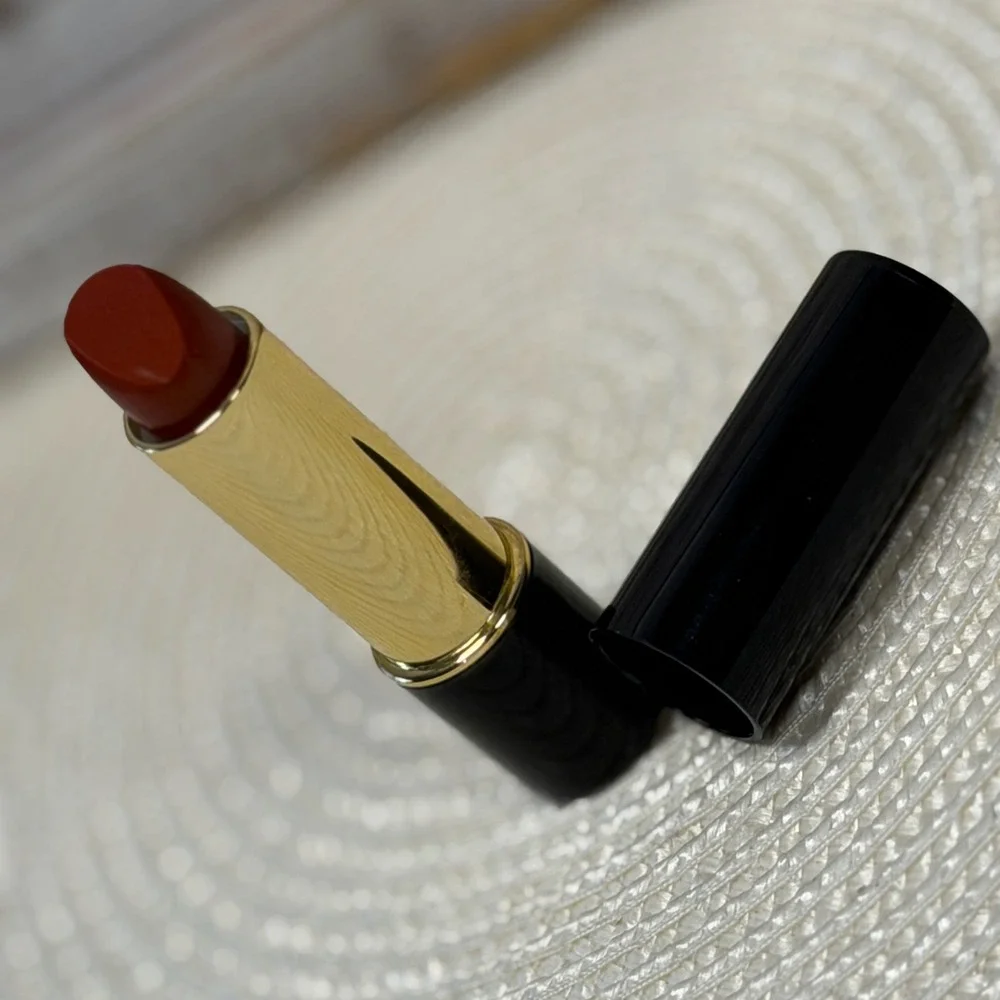 Elizabeth Arden Exceptional Lipstick Wild Winterberry 4g Black Gold Case Retired